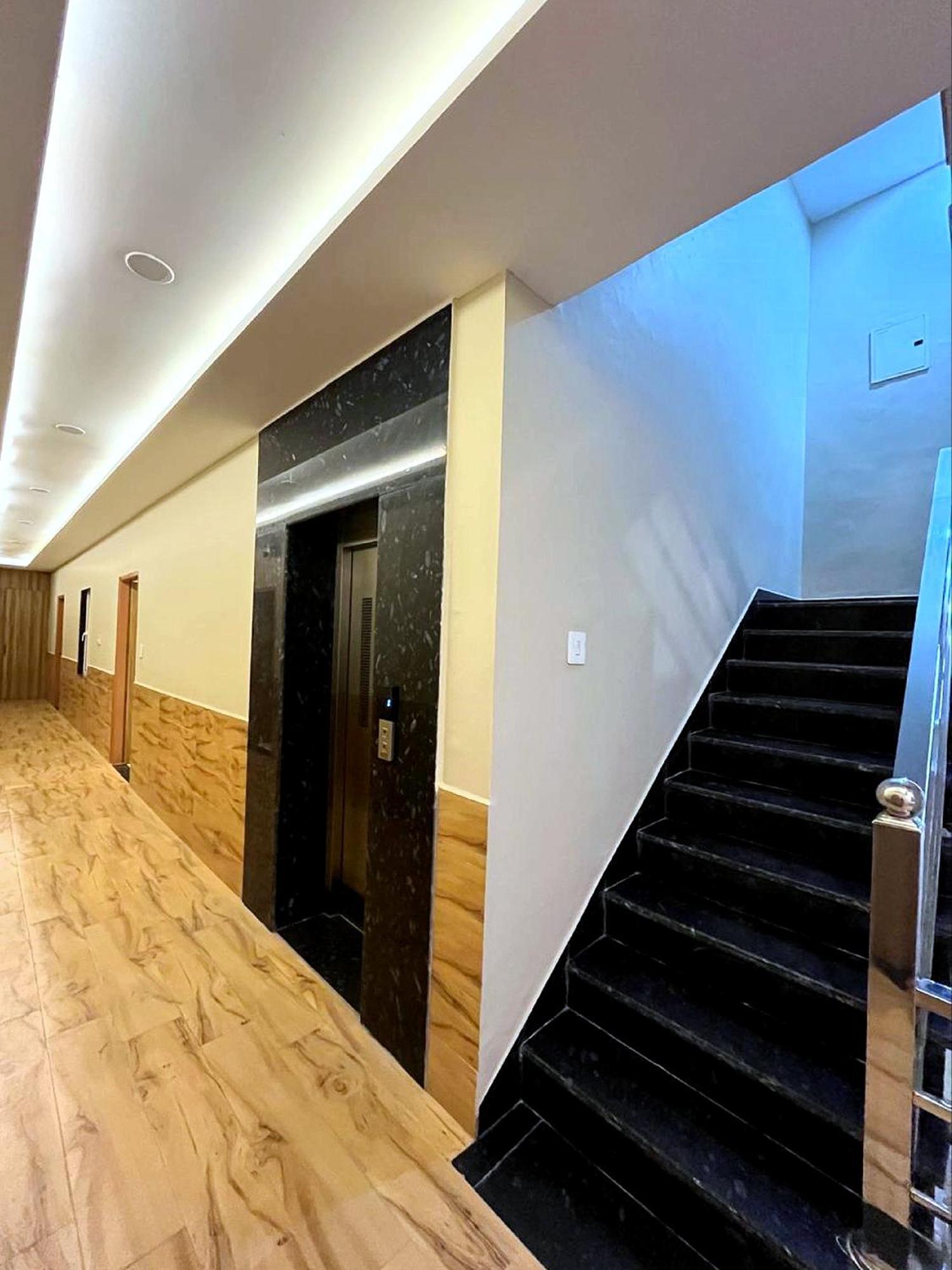 Hotel Vrinda Niddhivan ! Fully Ac, Prem Mandir At Walking Distance ! Just Near The Iskcon Temple Vrindavan Exterior photo