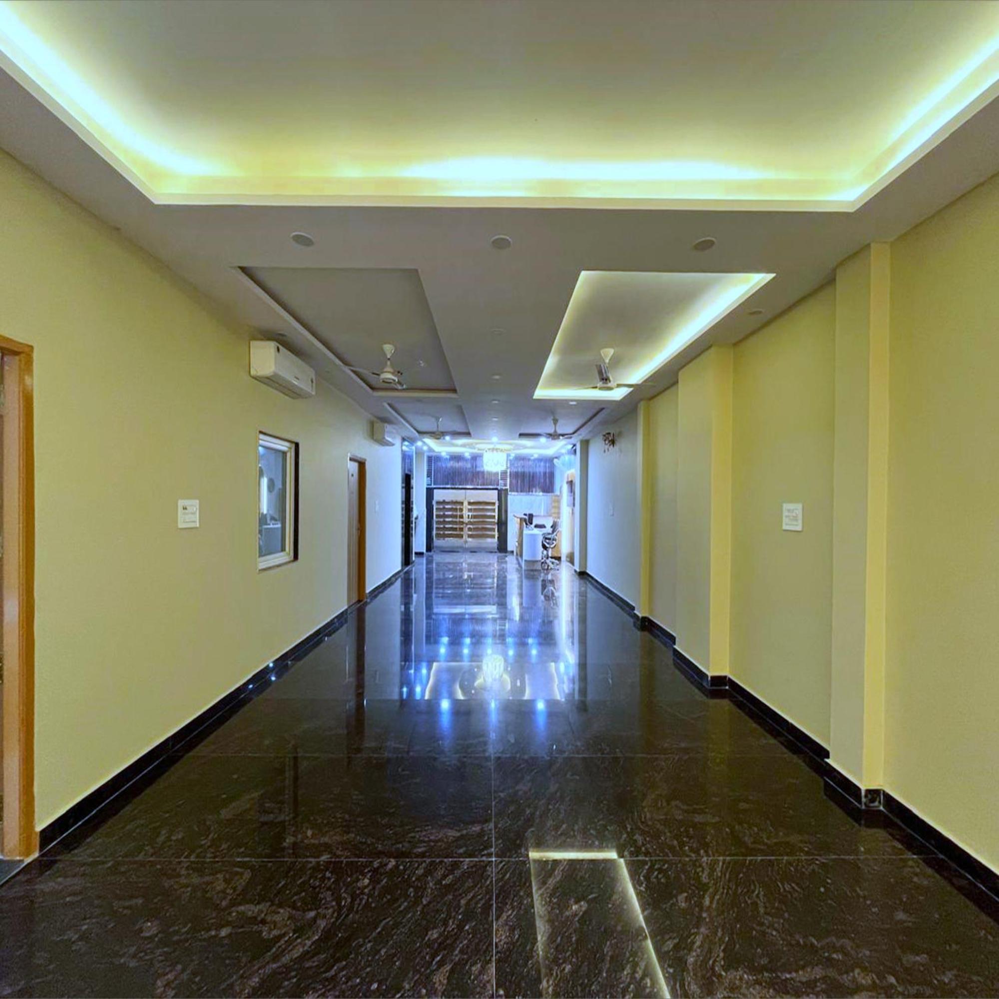 Hotel Vrinda Niddhivan ! Fully Ac, Prem Mandir At Walking Distance ! Just Near The Iskcon Temple Vrindavan Exterior photo